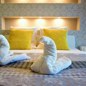 Homely Place Serce Poznania - Stary Rynek - Parking Apartment